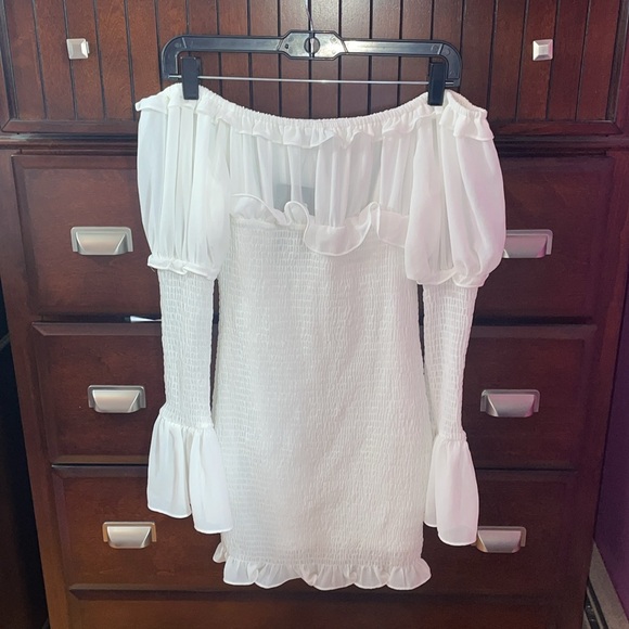 FN “Kiss And Tell Smocked Mini Dress” 🤍 NWT - Picture 3 of 6